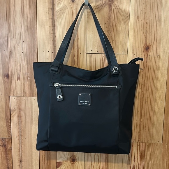 henri bendel Handbags - Henri Bendel EUC Large Black Jetsetter Nylon/Staffiano Leather Tote Bag